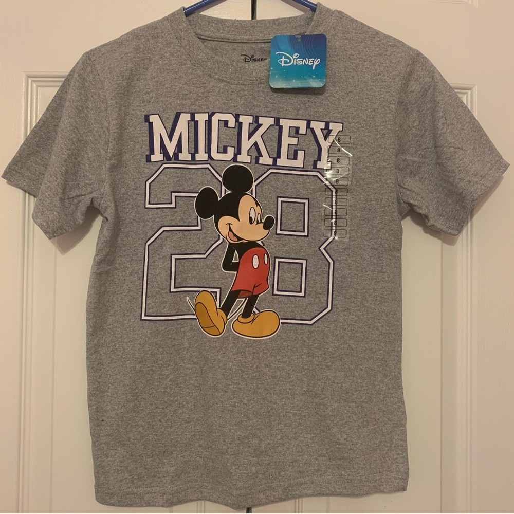Disney Mickey 28 T-shirt Size 8